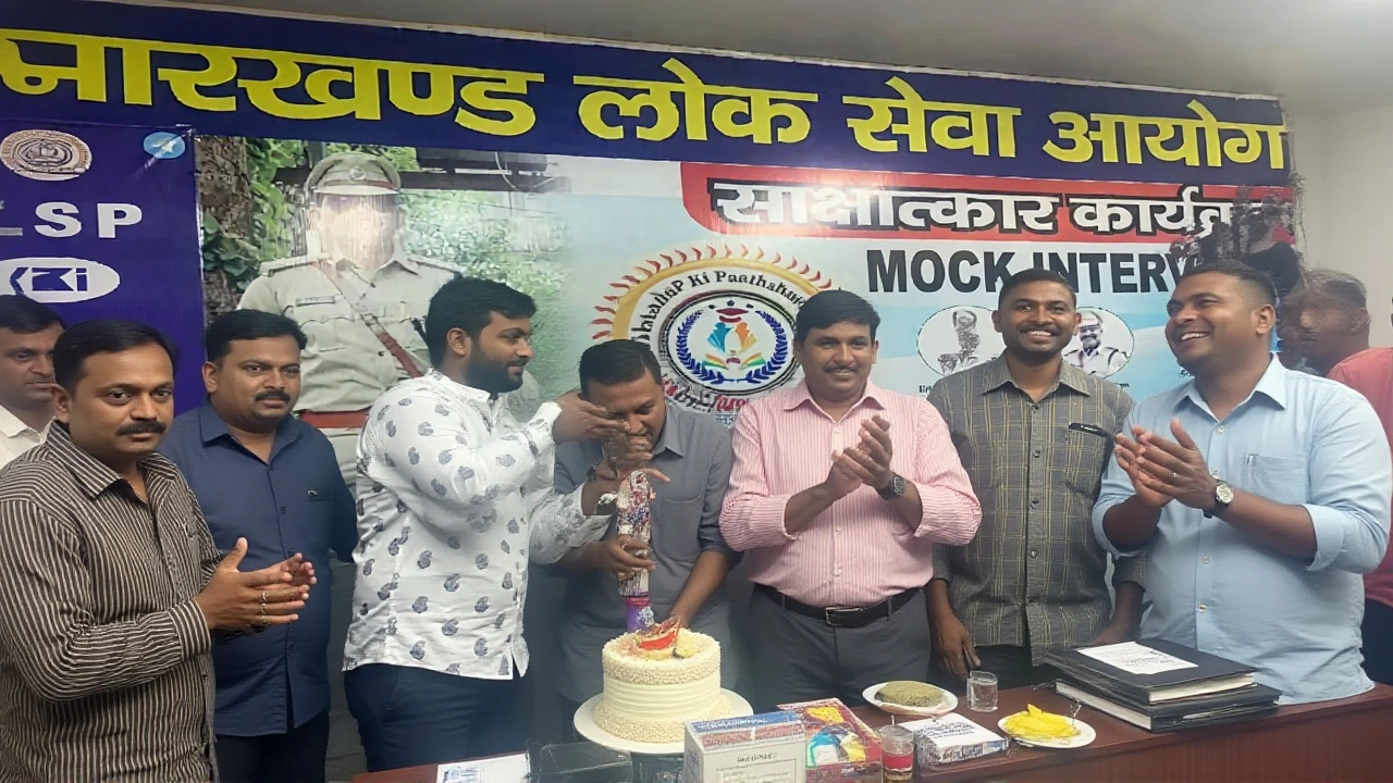 DSP विकस चंद्र की मुफ्त कोचिंग से 140 पास, JPSC 2023 परिणाम में 342 में 140 चयन